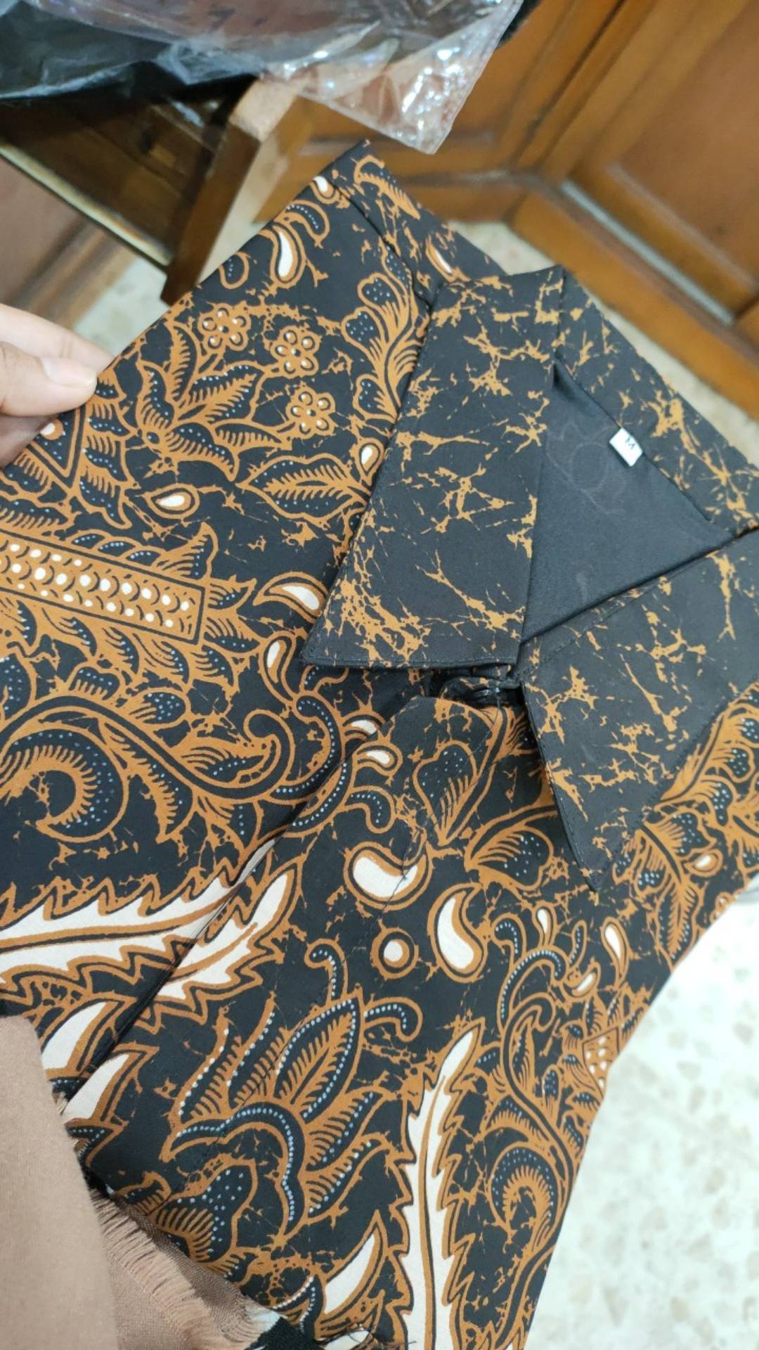 Banuaji Kemeja Batik Pria Lengan Panjang Full Furing Bahan Katun Halus Sragenan