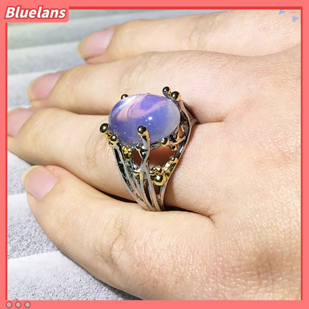 Perhiasan Cincin Jari Bentuk Oval Warna Ganda Gaya Vintage Untuk Wanita