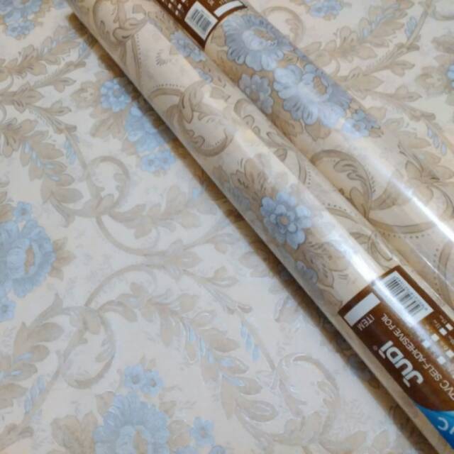 Wallpaper biru pastel