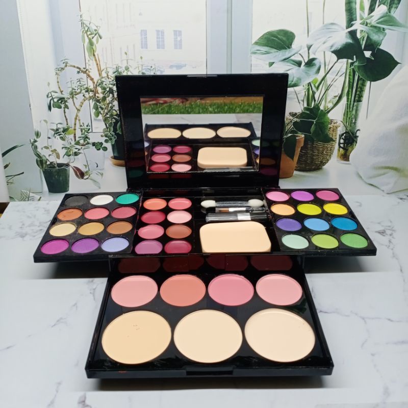 MAKEUP KIT ADS SUPER KOMPLIT FREE SPONS DAN KUAS | EYESHADOW + BLUSH ON + CONTOUR + SHADING