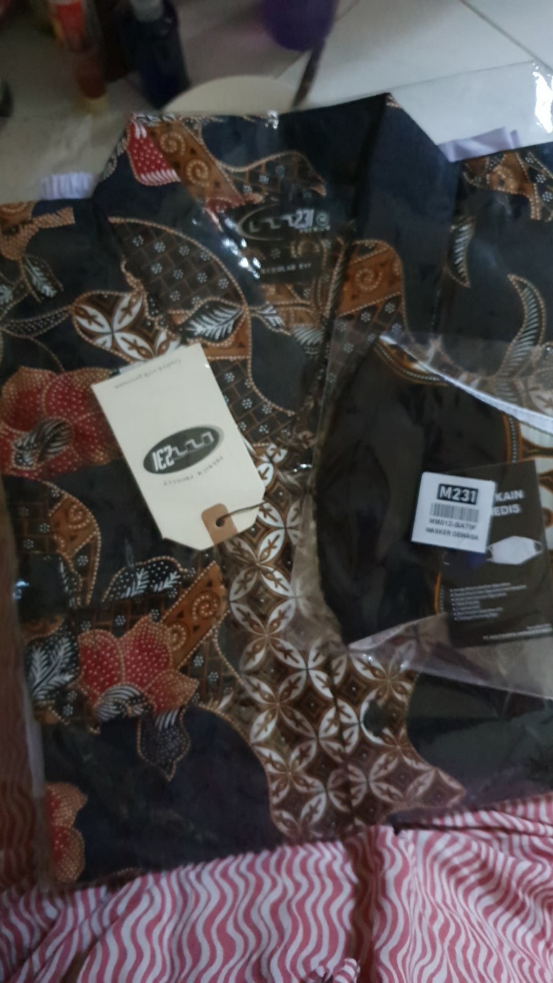 M231 Kemeja Pria Batik Panjang Hitam 1129b