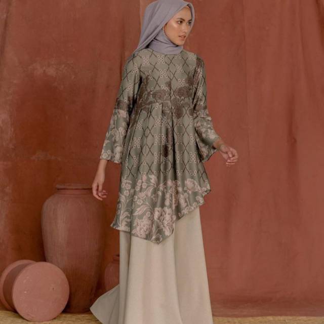 Flores Tunic by Wearing Klamby