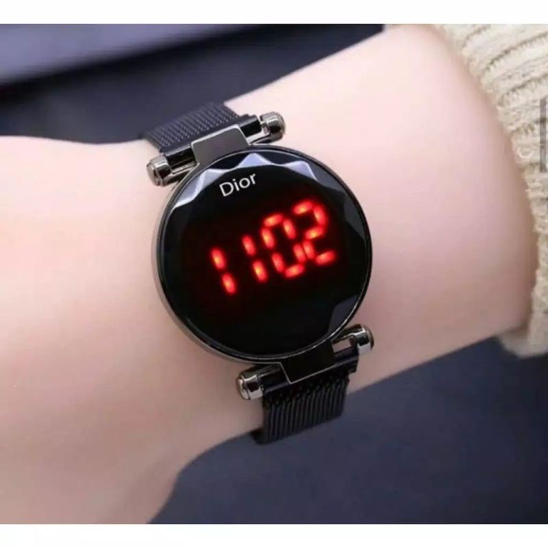 (Bayar Ditempat)Jam Tangan Wanita( D)Touch Scren Bulat Led Magnet(Dikirim Dari Jakarta)