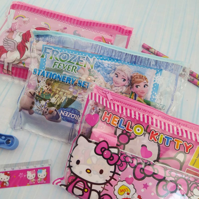 TEMPAT PENSIL (STUDY SET) PLASTIK KARAKTER  DI LENGKAPI PENGGARIS/RAUTAN/NOTE BOK KECIL/PENGHAPUS /R