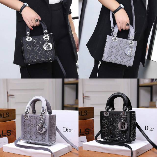 Terbaru High Premium Quality Tas Dior Lady Mini Evening Bag👜
Kode 8813#