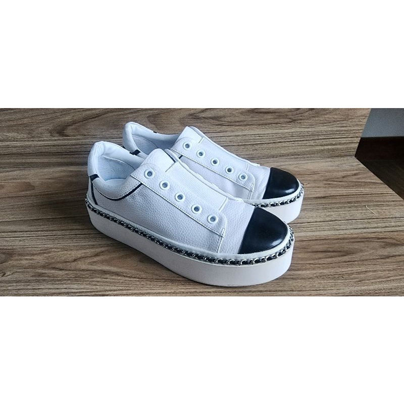 Karl Lagerfeld Paris axelle shoes