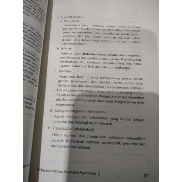 BUKU PELAYANAN KB DAN KESEHATAN REPRODUKSI TIM