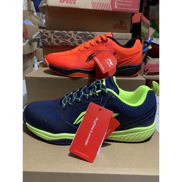 SEPATU BADMINTON LINING ULTRA PRO