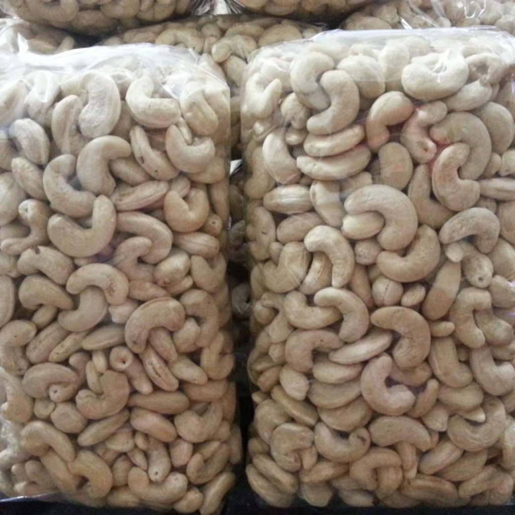 

Kacang Mete Belah 2 1kg (Repack)