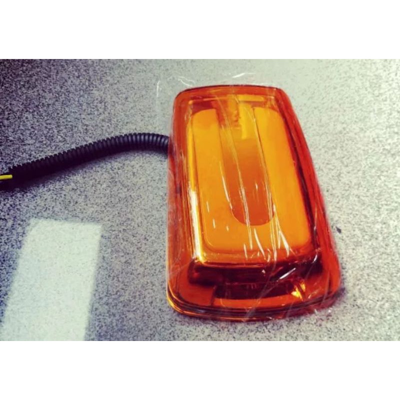 LAMPU SAMPING JETBUS 3 SIDELAMP JETBUS 3 UNTUK TRUCK BUS DLL 24V KUNING