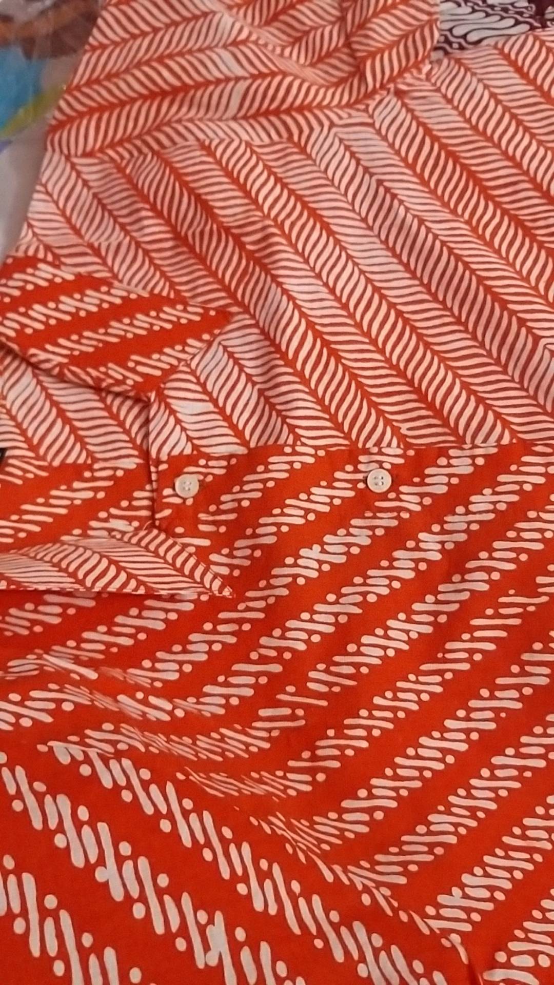 Delia Blouse Alur Batik