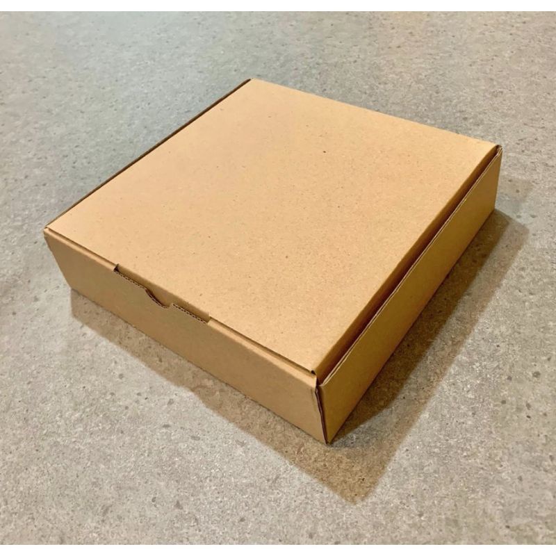 

Kardus Pizza Box 20x20x5 cm