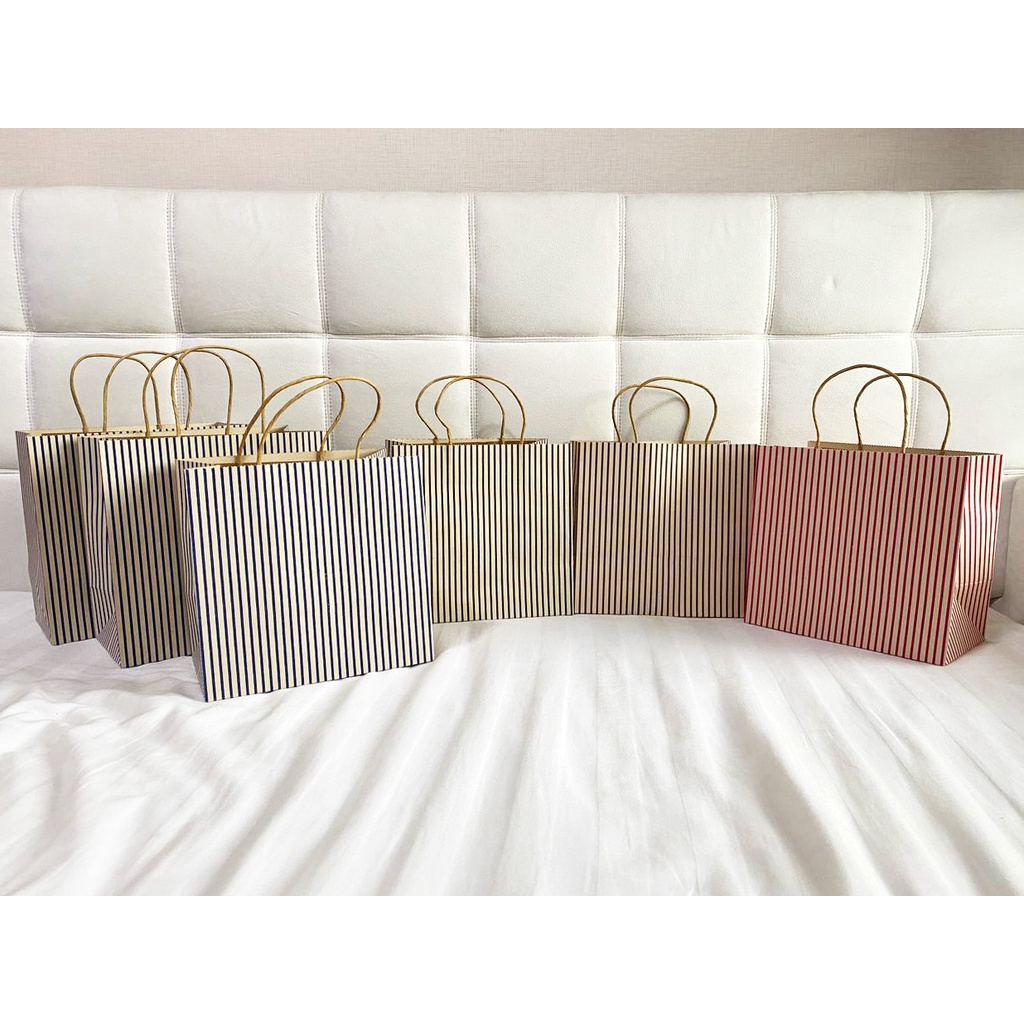 

Paper Bag motif garis stripe / Tas Kertas / Tas Kado / Tas Souvenir