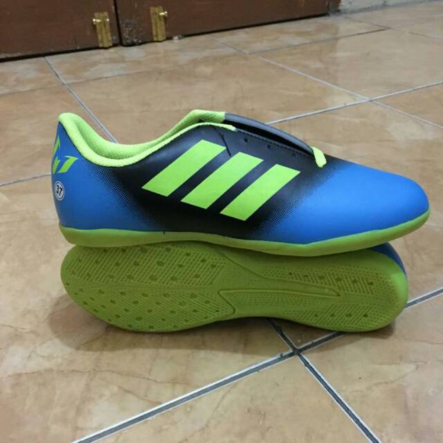 sepatu futsal adidas messi