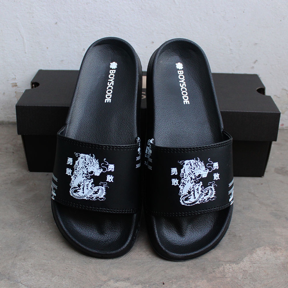 Sandal Slip On Pria Distro Terbaru Boyscode Dragon Sea Naga Laut Hitam Putih / Sandal Slop Pria / Sandal Slide Pria