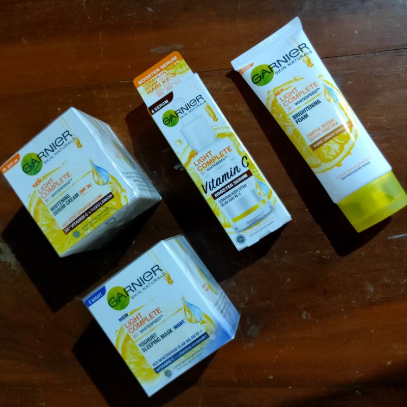 Garnier Light Complete Whitespeed Vitamin C // Garnier Serum Booster 30ml  / Garnier Light Complete Day Cream / Garnier Light Complete Night Cream 50ml-2