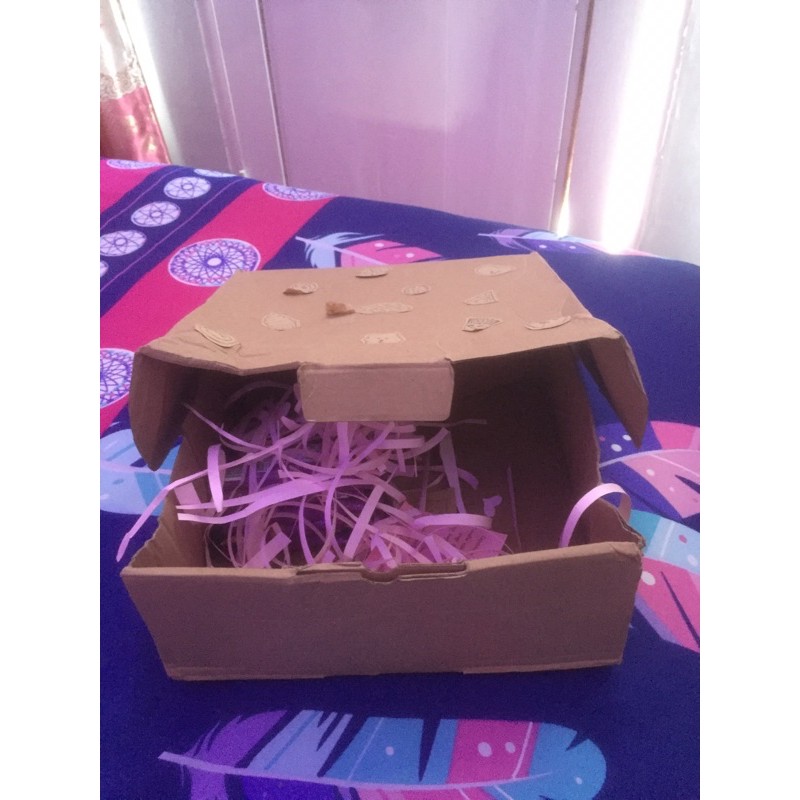 

Gift Box (BIRTHDAY BOX)