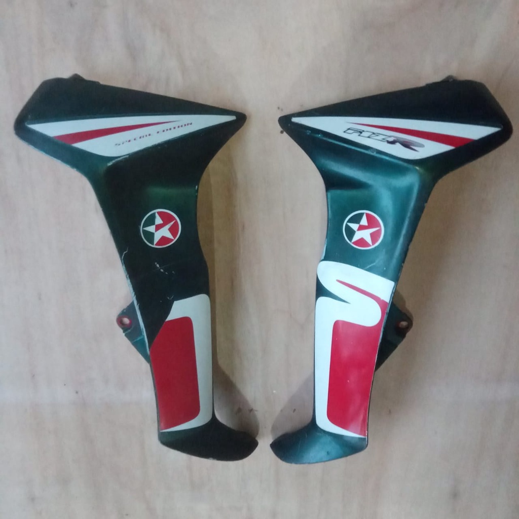 Cover body sayap luar Yamaha f1zr fizr fiz original caltek caltex hijau merah striping