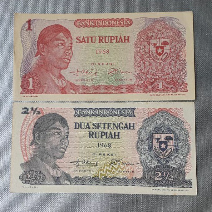 Uang kuno kertas 1 dan 2,5 Rupiah Sudirman tahun 1968