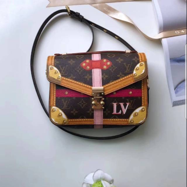 Lv metis trunk original leather
