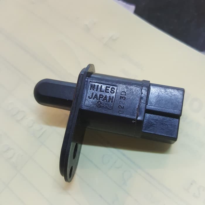 Switch Swith Pintu Nissan Terrano Cefiro Sunny Sentra Switch Swith Pintu Nissan Terrano Cefiro Sunny Sentra