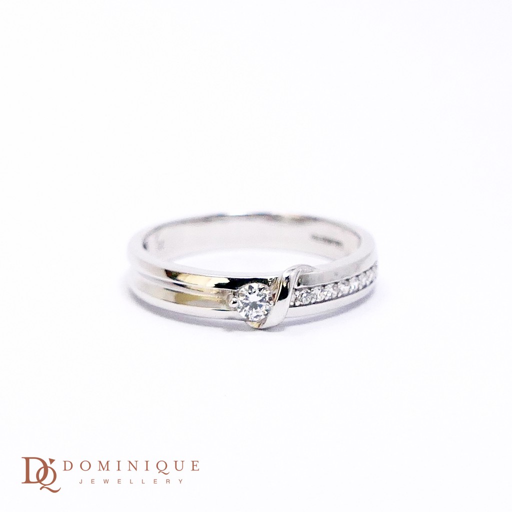 

Dominique Jewellery-Wedding Ring 75,5% DQ10009