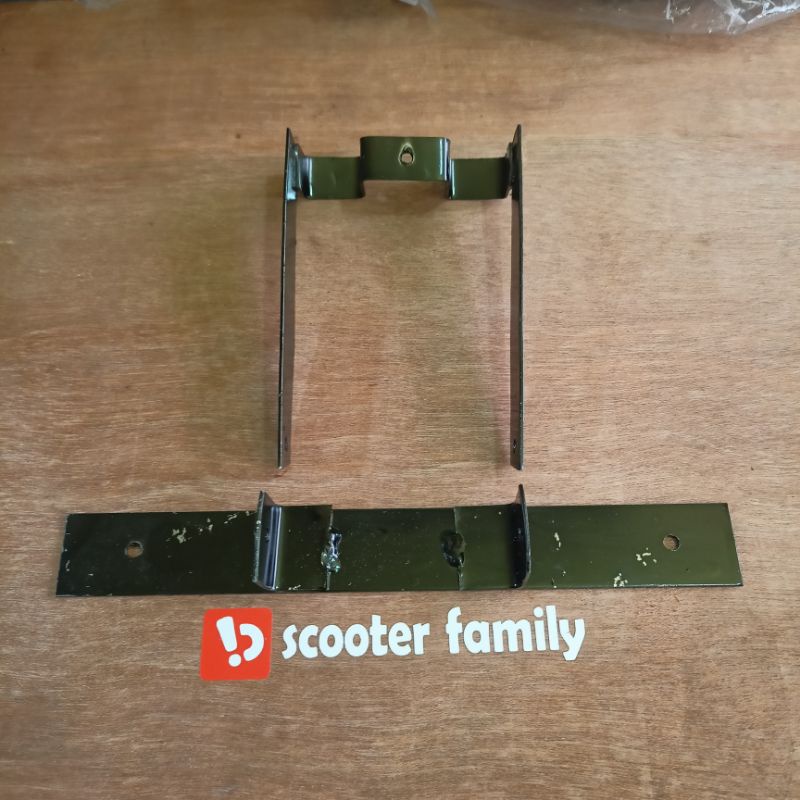 Dudukan plat nomor depan vespa exclusive px ps