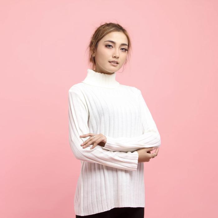 HQ-SWEATER RAJUT MULAN TURTLENECK PUTIH WANITA/PAKAIAN WANITA/SWEATER/ATASAN RAJUT/SWEATER RAJUT
