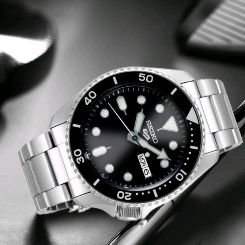 JAM TANGAN SEIKO PRIA SPORT KEREN X PADI