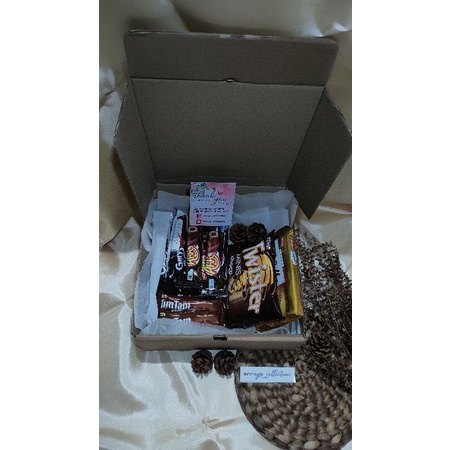 

HAMPERS | HADIAH ULANG TAHUN | KADO WISUDA | KADO ULANG TAHUB | HAMPERS SNACK