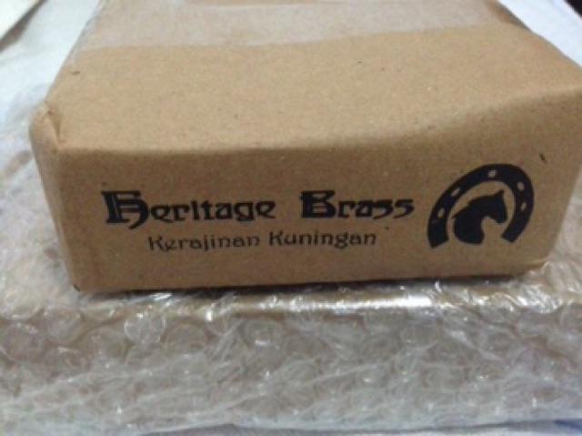 1 Brass Knob / Tarikan Laci Kuningan - Flat Round Brass Flower