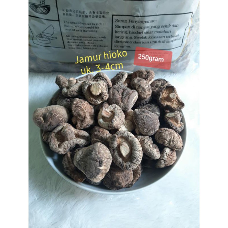 

Jamur Hioko Shitake tipis kering uk. 3-4cm 250gram