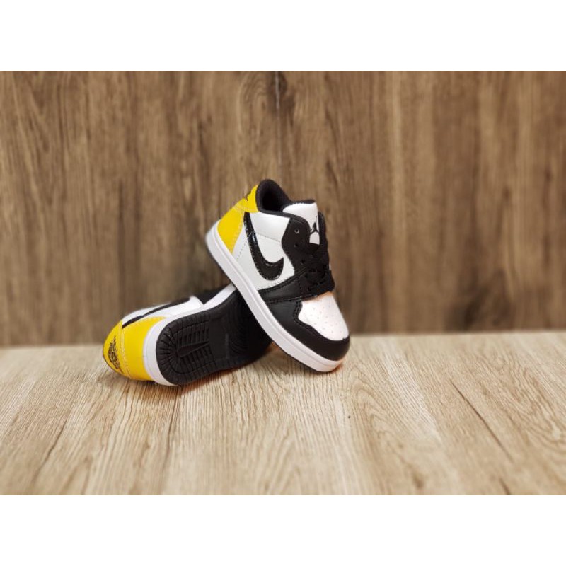 sepatu bayi nike jordn high n low size 19-35 real pict