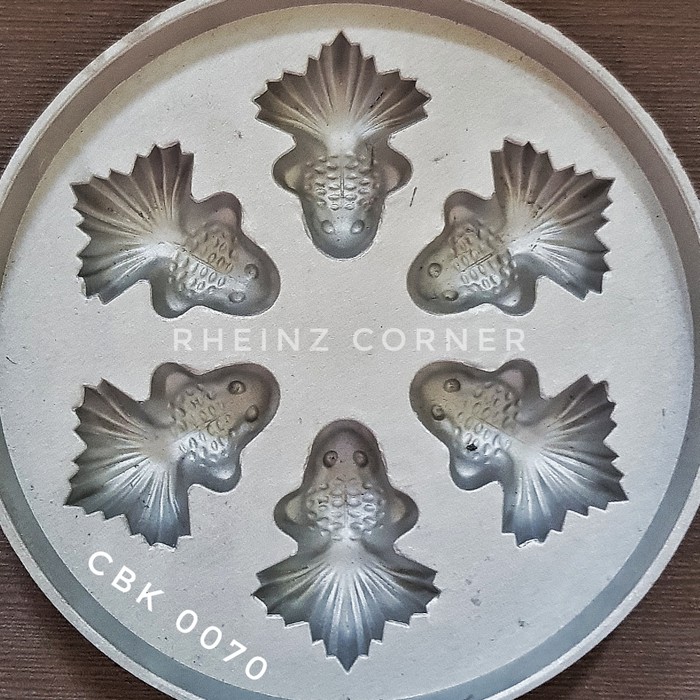 CETAKAN KUE BOLU KERING 6 IKAN MAS IMPORT CBK 0070 ck990