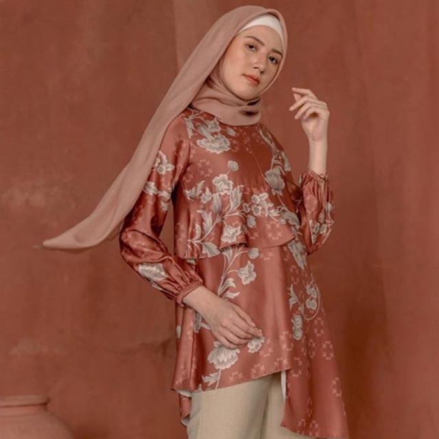 PRELOVED Original Wearing Klamby