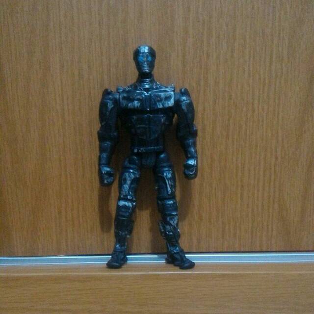 Atom dari real steel