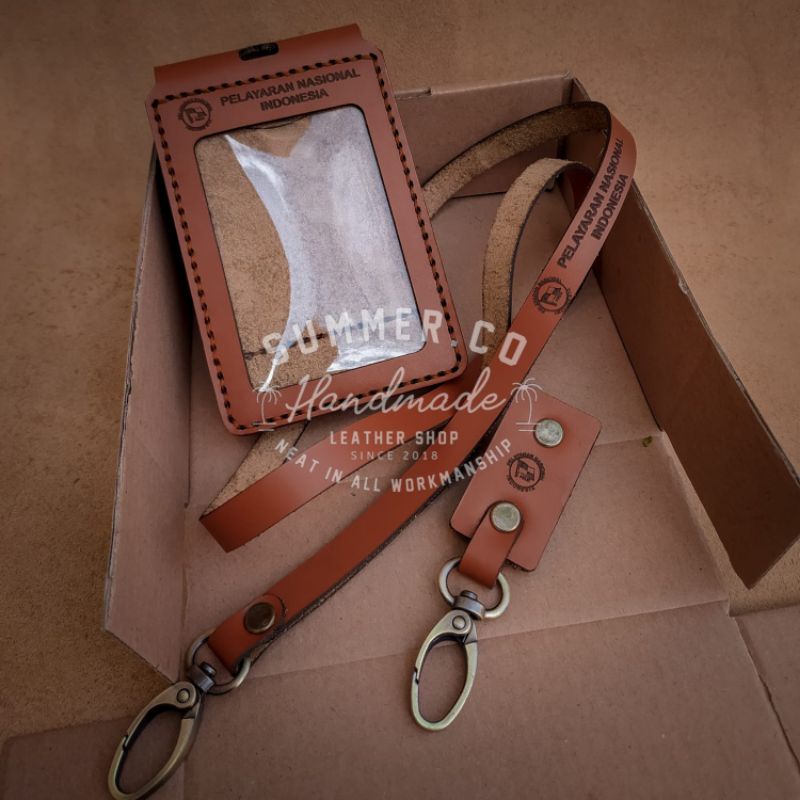 

ID CARD NAMETAG/CARDHOLDER KULIT