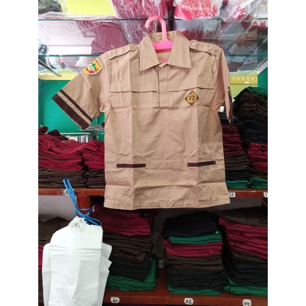 

Baju pramuka SD (siaga),lengan pendek tempahan merk MUTIARA, berkalitas!