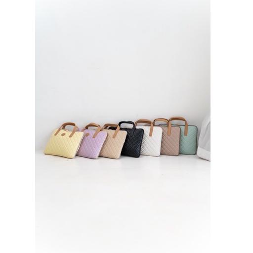 [9ZGJZ9552] Jena Notebook/Laptop Case by Flicka