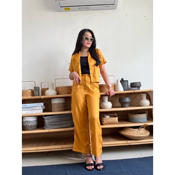 JOSHIN Kylie Oneset | Blazer Crop Celana Kulot Panjang - Setelan Kemeja Kerja