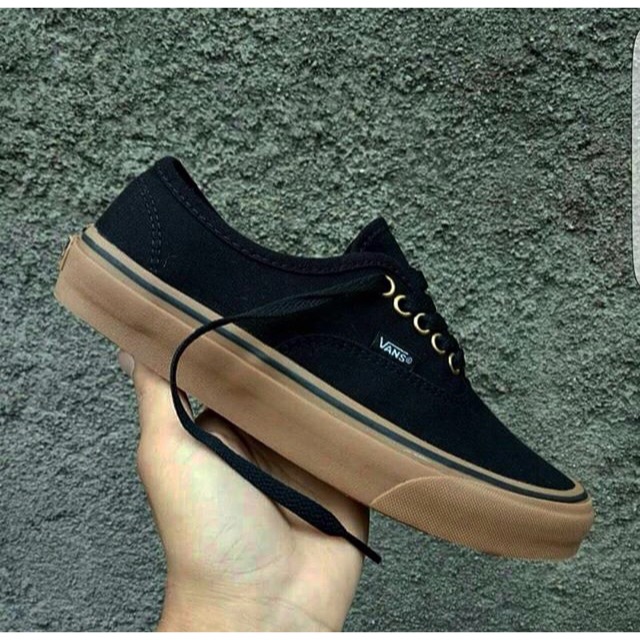 vans authentic black rubber
