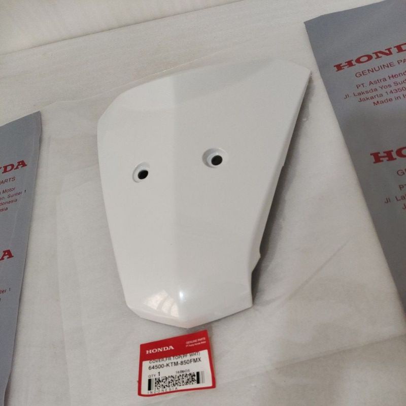 Panel Dada Dasi Tameng Honda Supra X 125 Putih white ORIGINAL 64500-KTM-850FMX Distributor Sparepart