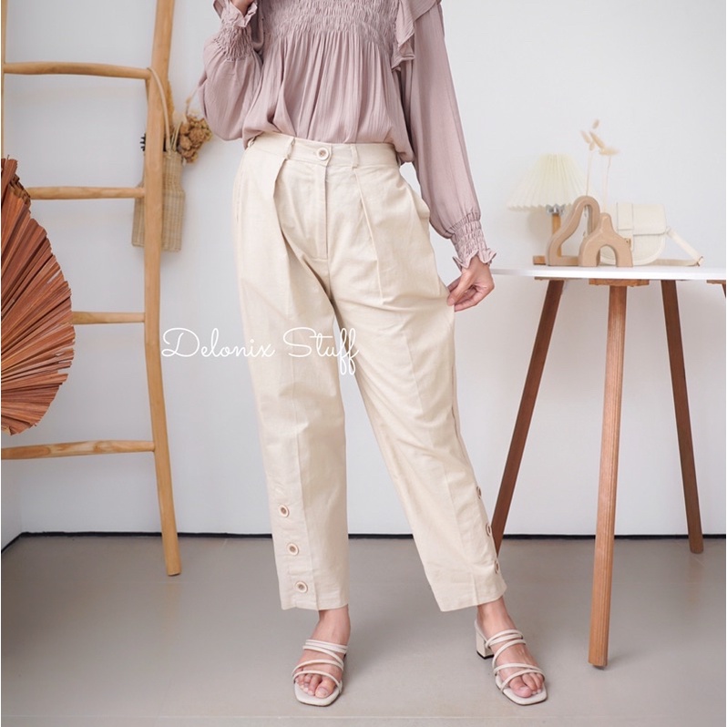 Side button linen pants