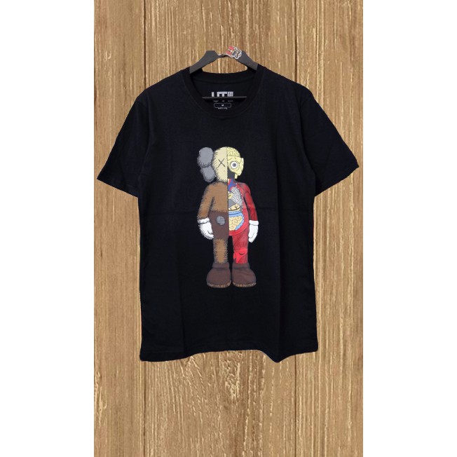 Uniqlo x Kaws limited Stok (HOT ITEM) | BAJU KAOS DISTRO UNIQLO X KAWS PREMIUM
