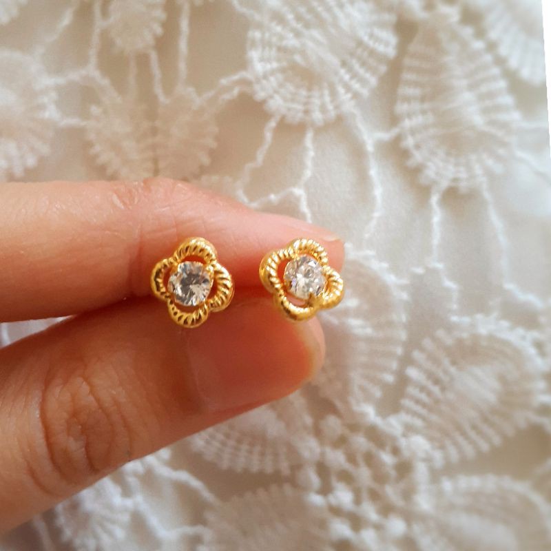 Anting Tusuk Bunga Emas Muda 1/2 gr