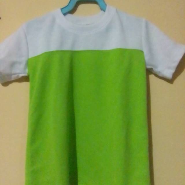 kaos polos kombinasi