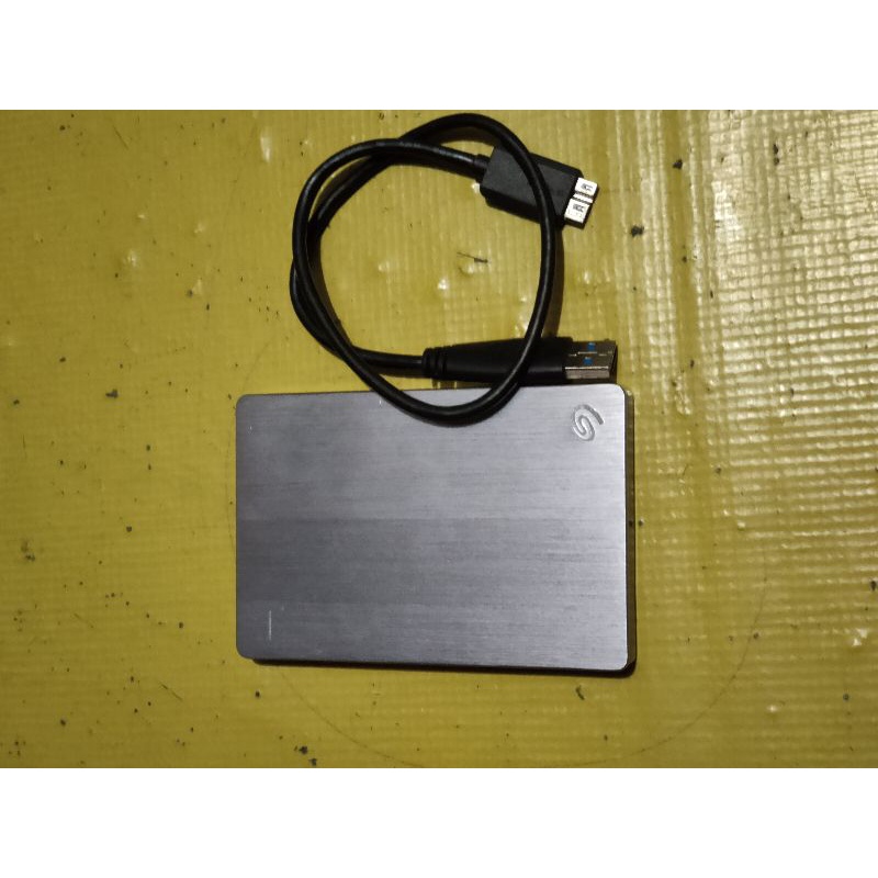 Hardisk Eksternal Seagate 1TB dan touro 1tb