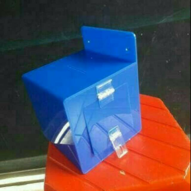 

Acrylic kotak amal biru