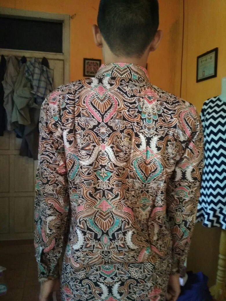 Batik Pria Kemeja Batik Slim Fit Modern Lengan Panjang Corak Motif Unik Luigi Batani - Lb 438