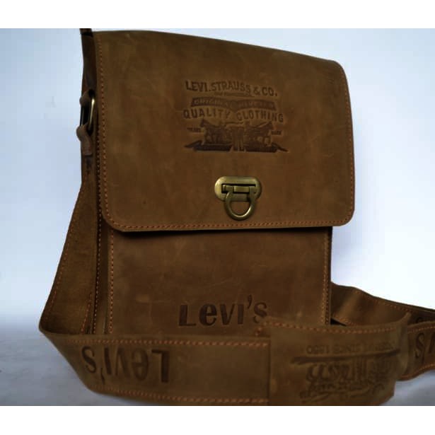 Tas Selempang Kulit Pria Levis cokelat crazyhorse Cokelat Susu